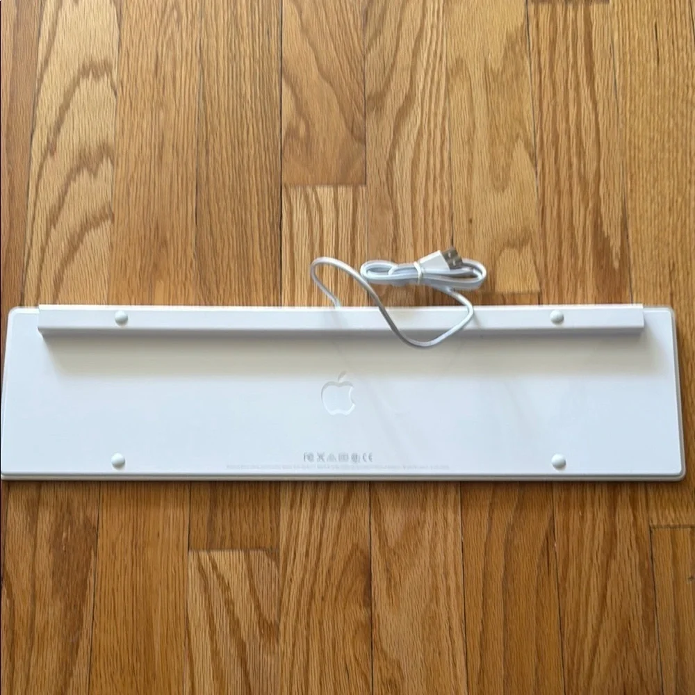 Apple wired keyboard